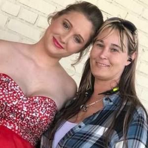 Meet your Posher, Christie